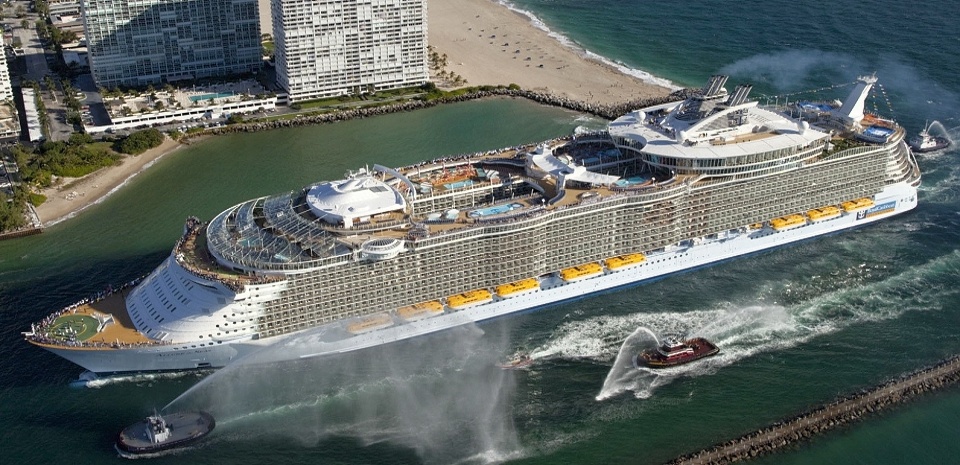 Allure_of_the_Seas (2)