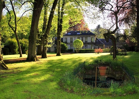 Pierre Brice-Haus-Park-Quelle (2)