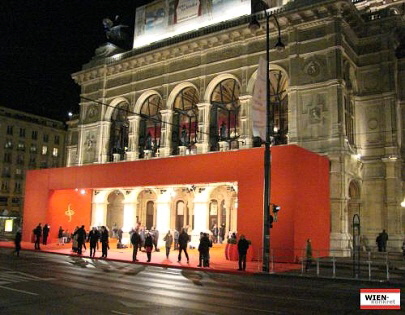 wienOper-balleingang_01