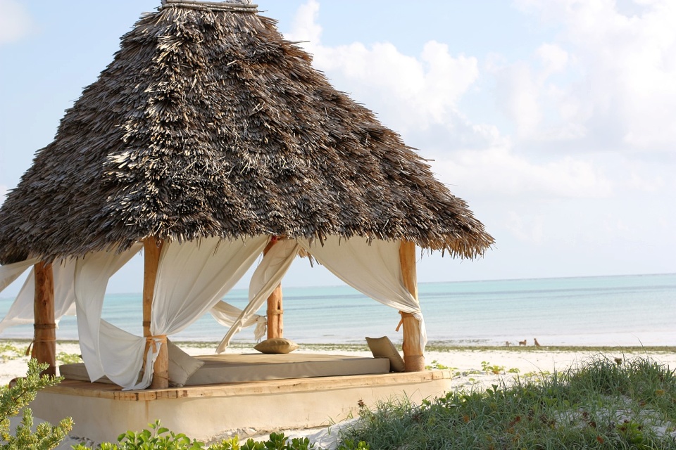 sansibar-white-sand-resort-Beach-bed (2)